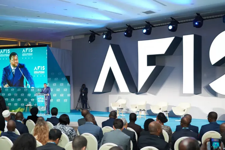 قمة الصناعة المالية في إفريقيا 2022 : دعوة المؤسسات المالية الدولية إلى دعم إفريقيا