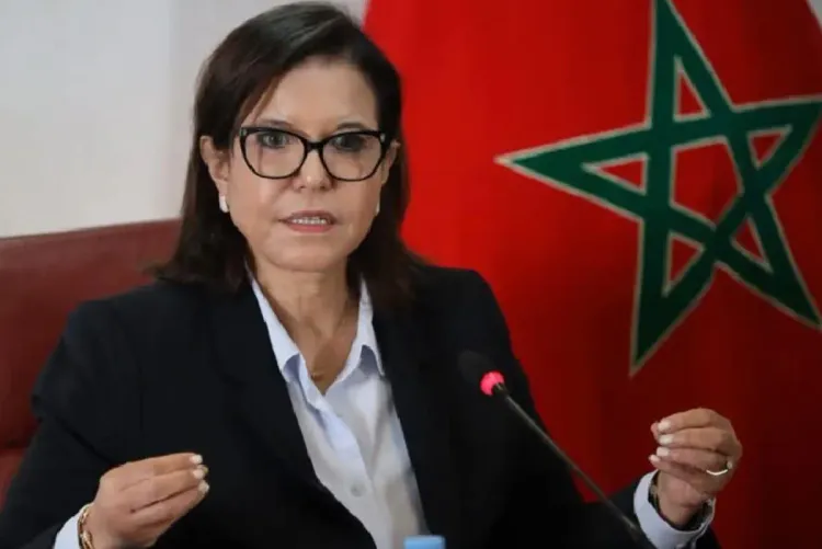 كتابة الدولة المكلفة بالصيد البحري تفند فحوى مقال تضمن مزاعم حول "تدمير الثروة السمكية" بميناء العيون