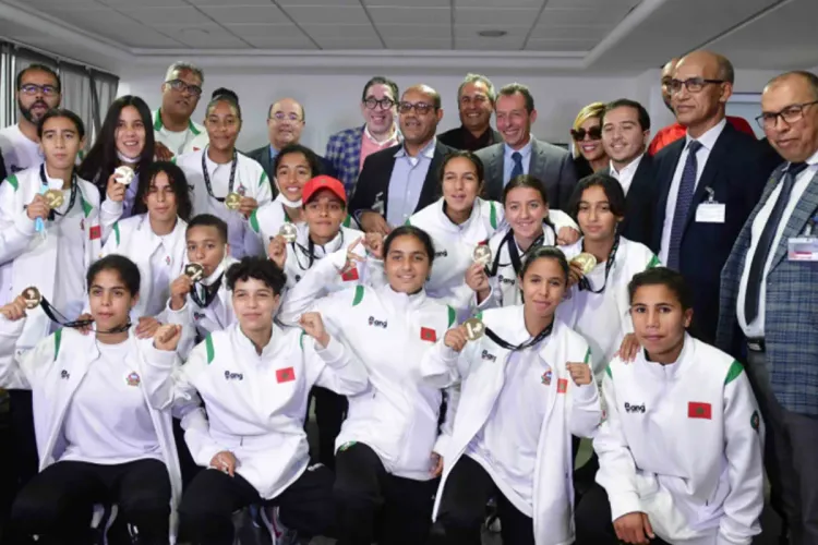 استقبال حار للمنتخب المدرسي لكرة القدم