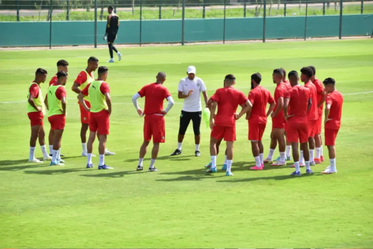 كرة القدم.. المنتخب الوطني المحلي يخوض مباراتين وديتين مع بوركينا فاسو بالقنيطرة