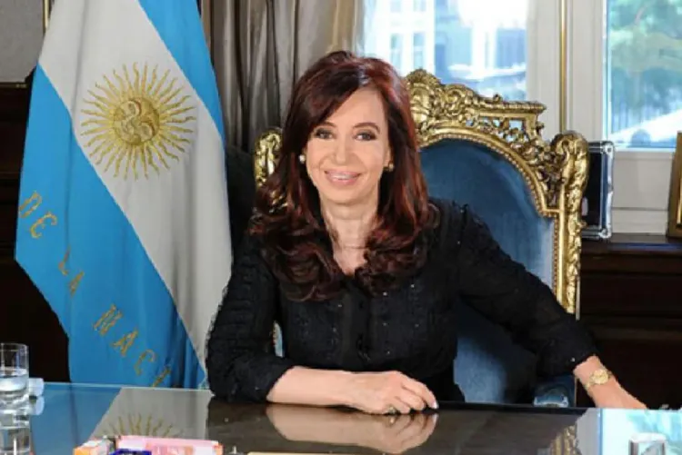 الأرجنتين: غداة تأكيد إدانتها نهائيا، كريستينا كيرشنر تطلب قضاء عقوبتها تحت الإقامة الجبرية
