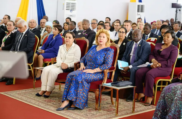 الأميرة للا أسماء والسيدة الأولى لكوت ديفوار تطلقان بأبيدجان المرحلة الثانية لعملية: متحدون، نسمع بشكل أفضل