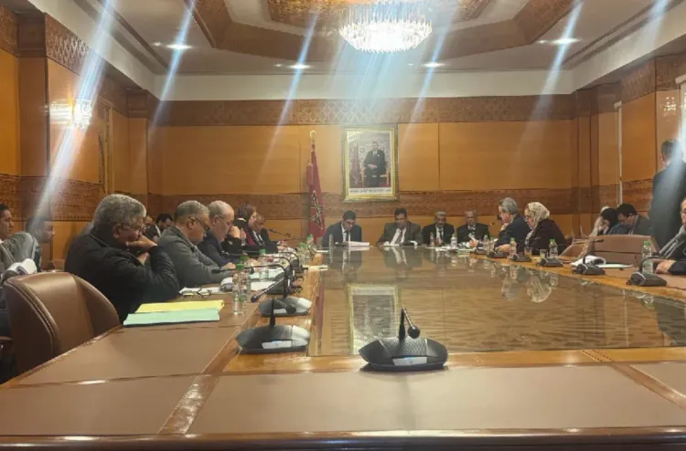 لجنة التعليم والشؤون الثقافية والاجتماعية بمجلس المستشارين تصادق على مشروع قانون إعادة تنظيم المجلس الوطني للصحافة