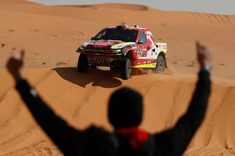 لحاق مرزوكة للسيارات 2023: الثنائي أسامة ومونجي عمار يحصدان لقب الدورة الثالثة