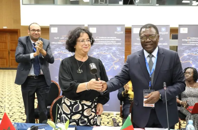 لطيفة أخرباش : نجاح الرئاسة المغربية لشبكة الهيئات الإفريقية لتقنين الاتصال يعزى إلى انسجام عمل الـ "هاكا" مع رؤية جلالة الملك القائمة على قيم التضامن الإفريقي الفعال