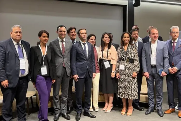 السيد يونس السكوري يحضر افتتاح الدورة الـ 14 ليوم إحداث المقاولة بدار الكيمياء بباريس