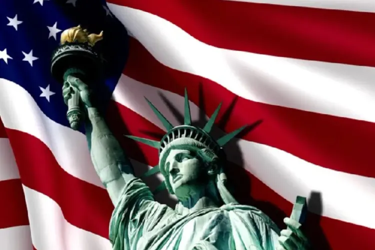 الإدارة الأمريكية تمنح ألف دولار للمهاجرين غير القانونيين من أجل "الترحيل الذاتي"