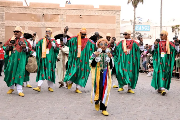 مهرجان كناوة بالصويرة.. التعبيرات الفنية والتمثلات الثقافية أداة قوية لمواجهة الوصم المرتبط بالحركية والهجرة (منتدى)