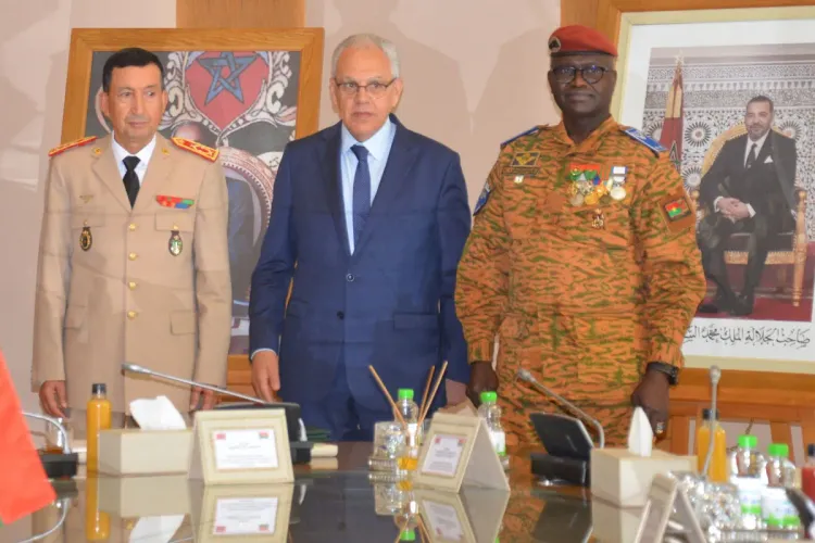 السيد لوديي يتباحث مع وزير الدولة، وزير الدفاع وقدماء المحاربين ببوركينافاسو