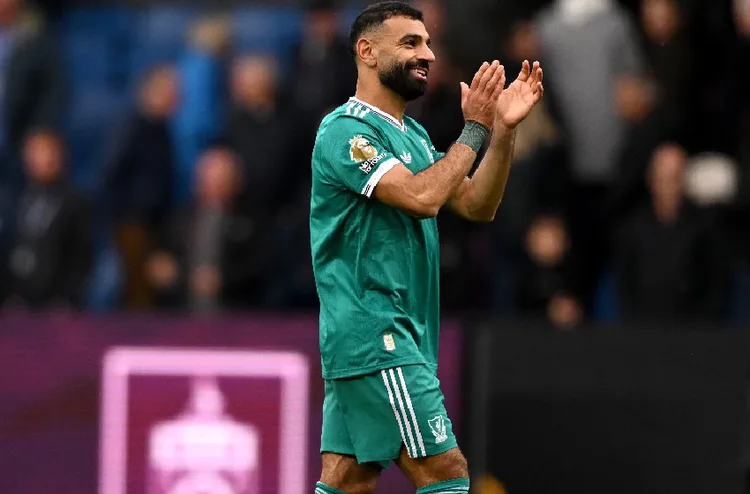 ليفربول يستعيد صدارة الدوري الإنجليزي بعد الفوز على بيرنلي بهدف نظيف