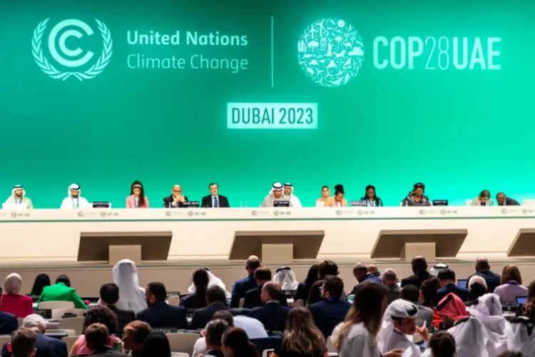 مؤتمر المناخ 2023: الاتفاق النهائي تضمن خطة عمل مناخية تبقي على إمكانية الحفاظ على درجة حرارة الأرض في مستوى 1.5 درجة مئوية