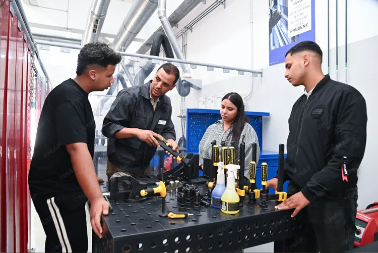 مؤسسة محمد الخامس للتضامن تطلق العمل بمركز التكوين في مهن المطالة والتلحيم بتيط مليل