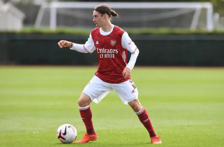 بعد موافقة الفيفا.. لاعب الوسط الهجومي مارسيلو فلوريس يغير انتماءه الكروي من المكسيك إلى كندا