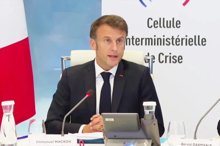 ماكرون يعلن نشر قوات أمنية إضافية للسيطرة على أعمال الشغب