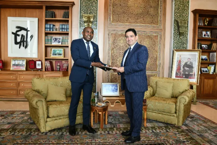 السيد بوريطة يستقبل وزير الشؤون الخارجية القمري حاملا رسالة من الرئيس أزالي أسوماني إلى جلالة الملك