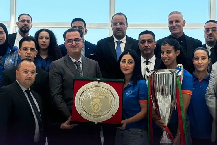 الاحتفاء بفريق مجد طنجة لكرة السلة سيدات لتحقيق ازدواجية البطولة الوطنية وكأس العرش