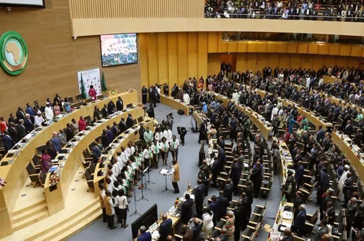 مجلس السلم والأمن.. المغرب يؤكد على ضرورة مواكبة البلدان التي تمر بمرحلة انتقال سياسي لتسريع عودتها إلى الاتحاد الإفريقي