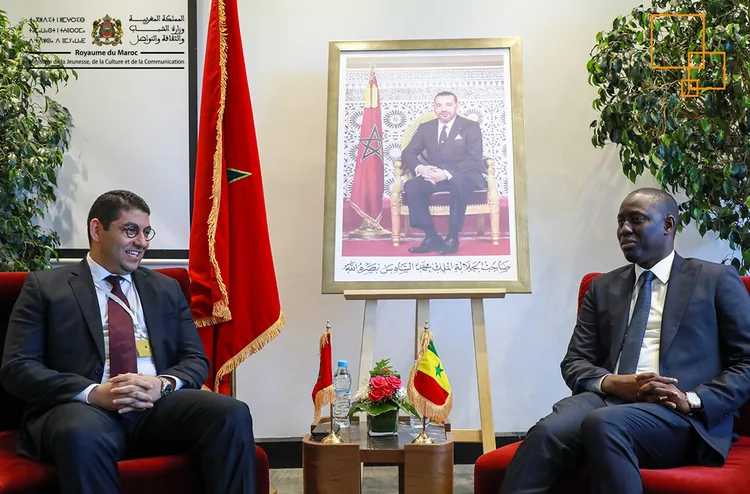 السيد محمد المهدي بنسعيد يتباحث مع نظيريه السنغالي والصومالي