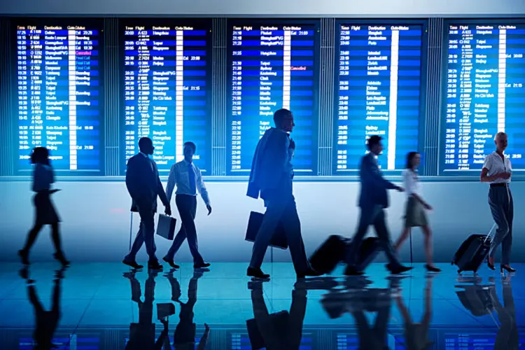 مكتب الصرف يرفع مخصصات رحلات الأعمال إلى 100 ألف درهم