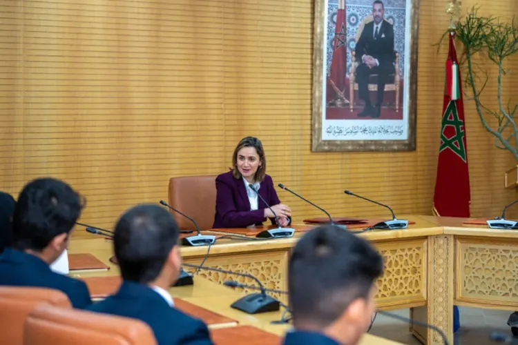 السيدة غيثة مزور تستقبل التلاميذ المتفوقين في الامتحانات الجهوية للبكالوريا بزناتة