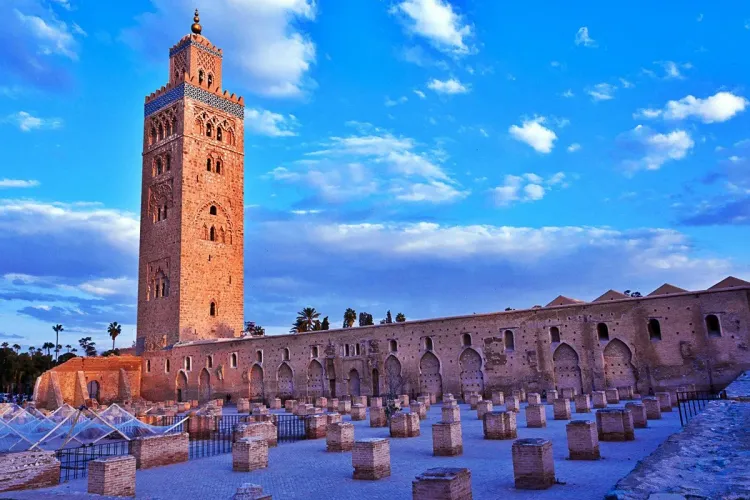 مسجد الكتبية بمراكش يعيد فتح أبوابه في وجه المصلين بعد الانتهاء من ترميمه