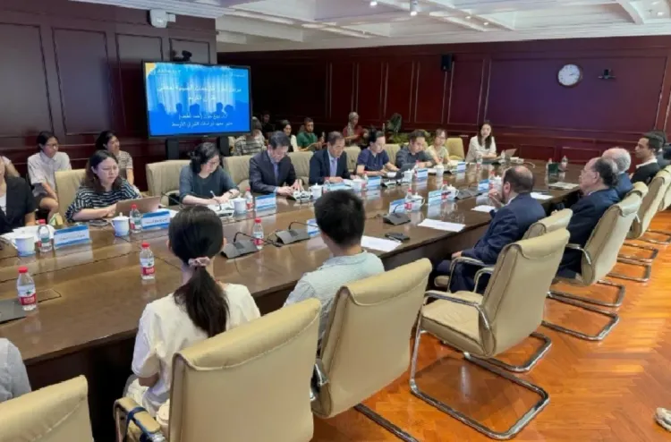 معرض الرياض الدولي للكتاب.. ثلاثة أسئلة للناشر الصيني رامي هـ. كوانغ حول الترجمة والحوار الثقافي الصيني العربي