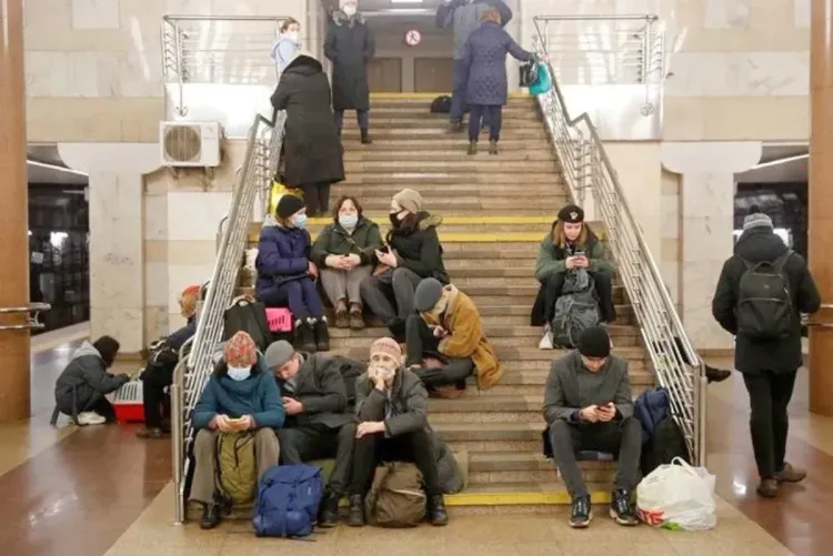 181 مغربيا تمكنوا من مغادرة أوكرانيا براً خلال يوم واحد