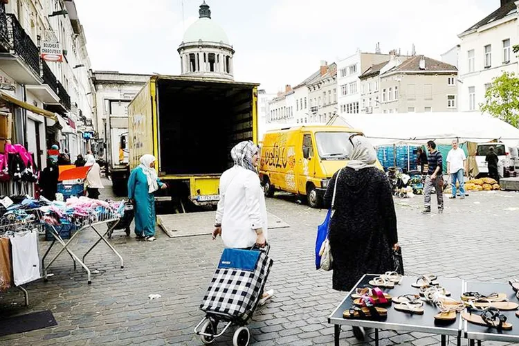 رمضان في بلجيكا.. الجالية المغربية تظل متشبثة بالتقاليد رغم بعدها عن البلد الأم