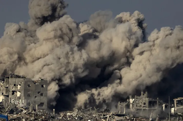 مقتل 108 فلسطينيا منذ فجر اليوم في هجمات للجيش الإسرائيلي في قطاع غزة