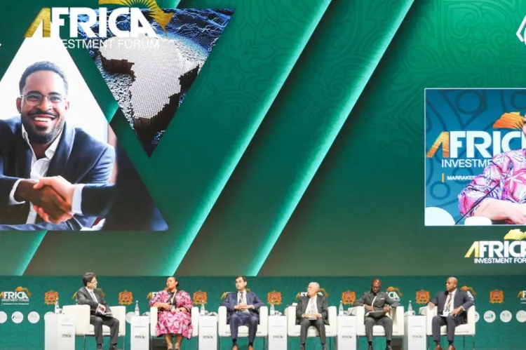 مشاركون في منتدى الاستثمار الإفريقي بمراكش يدعون إلى استثمار أكبر في بنيات تحتية قادرة على التكيف مع التغيرات المناخية