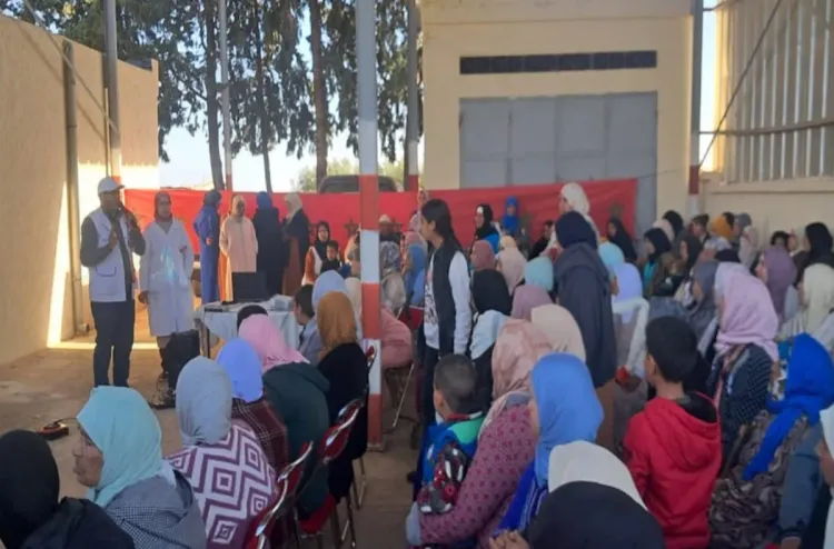 موجة البرد: حوالي 1322 مستفيدا من قافلة طبية متعددة التخصصات بجماعة ايت اوخلفن بالحاجب