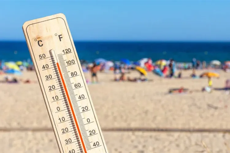 نشرة إنذارية: موجة حر مرتقبة من الثلاثاء إلى غاية يوم الجمعة بعدد من مناطق المملكة
