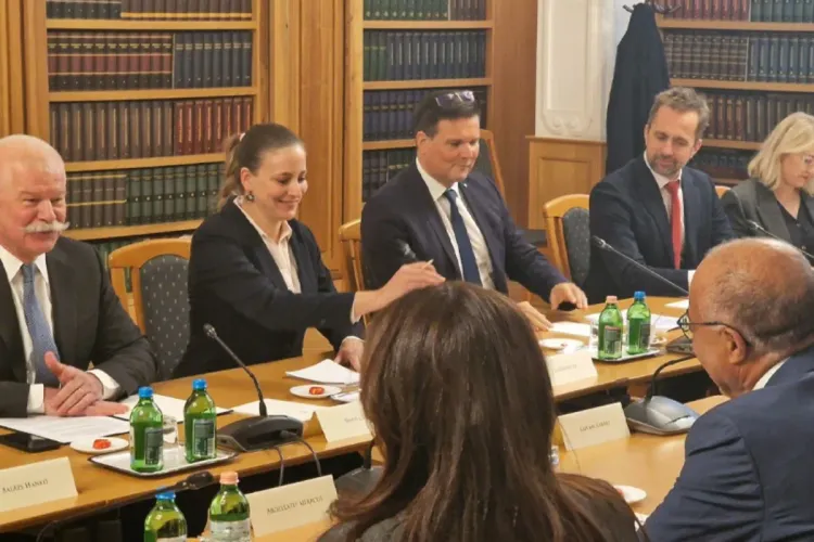 عبد اللطيف ميراوي يقوم بزيارة عمل إلى بودابيست من 30 إلى 31 يناير