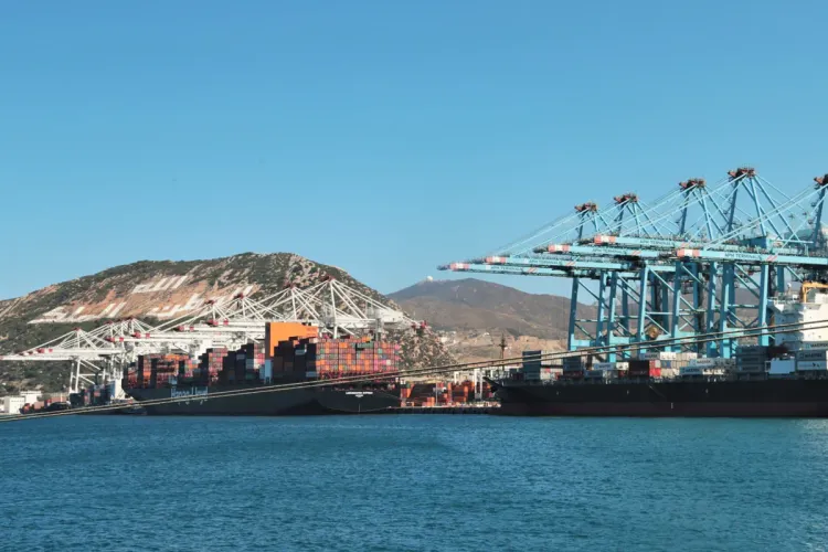 الاتحاد المغربي للمصدرين يستقبل ممثلي مجموعة من الموانئ البريطانية