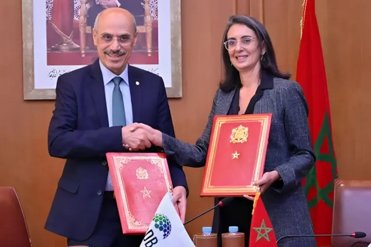 المغرب والبنك الإسلامي للتنمية: توقيع وثيقة إطارية بشأن الشراكة الاستراتيجية 2024 ـ2027