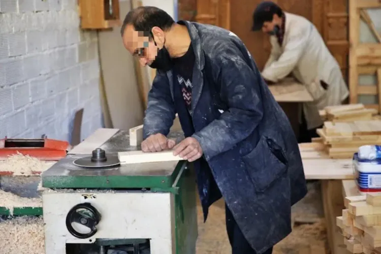 المصادقة على إحداث نظام للمعاشات لفائدة المهنيين والعمال المستقلين والأشخاص غير الأجراء الذي يزاولون نشاطا خاصا