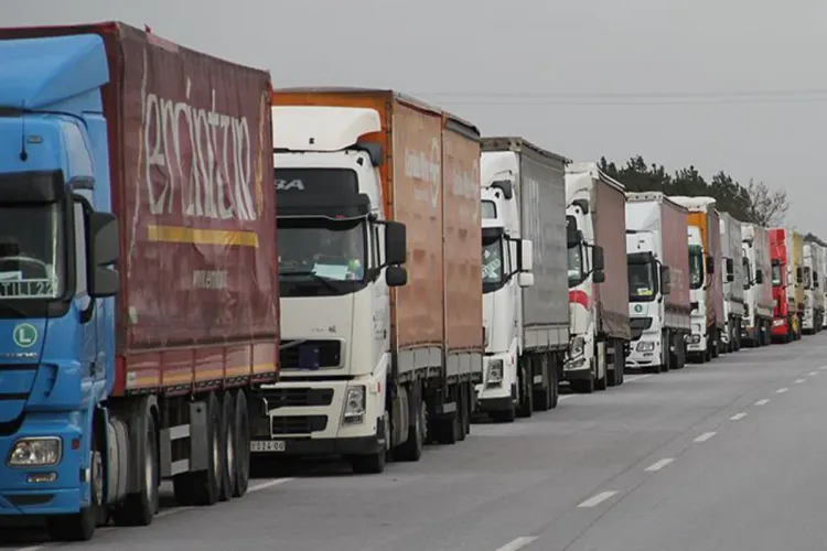 وزارة الداخلية تتخد الإجراءات اللازمة تحسبا لإضراب مهنيي قطاع النقل