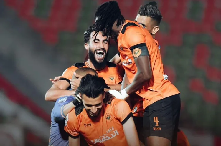 نهضة بركان يتأهل إلى نهائي كأس العرش عقب تغلبه على الفتح الرياضي بالضربات الترجيحية