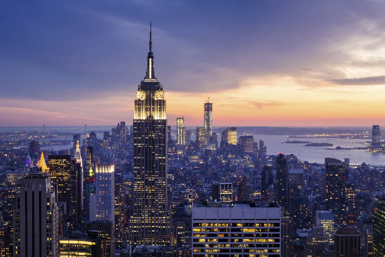 رغم تأثير الرسوم الجمركية.. نيويورك تحافظ على تفوقها الاقتصادي على باقي المدن الأمريكية