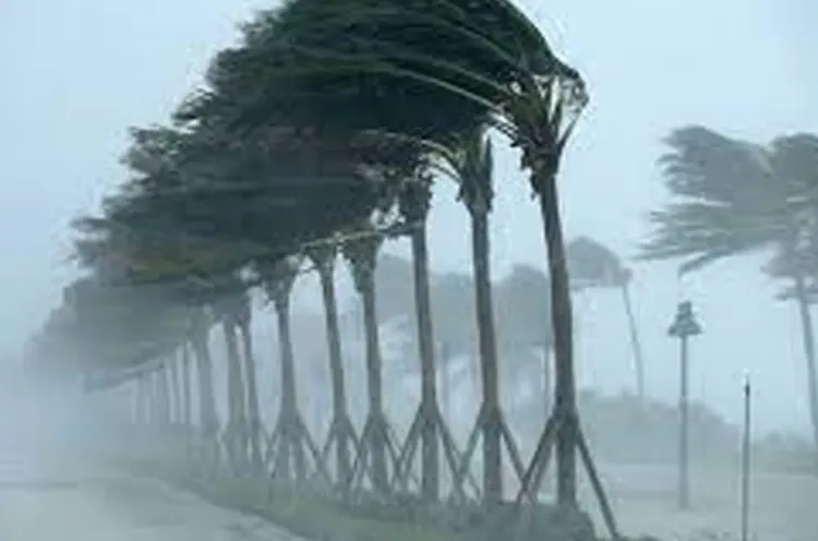 نشرة إنذارية: تساقطات ثلجية مرتقبة يومي الإثنين والثلاثاء بعدد من مناطق المغرب