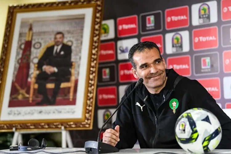 هشام الدكيك يرشح لجائزة أفضل مدرب في العالم لسنة 2023