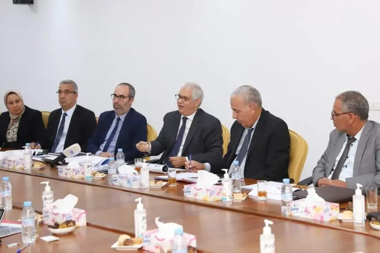 وزارة التجهيز والبنك الدولي ينظمان ورشة عمل لإطلاق دراسة الجدوى المتعلقة بإنتاج وتخزين وإمداد وتصدير الوقود الخالي من الكربون بالموانئ المغربية