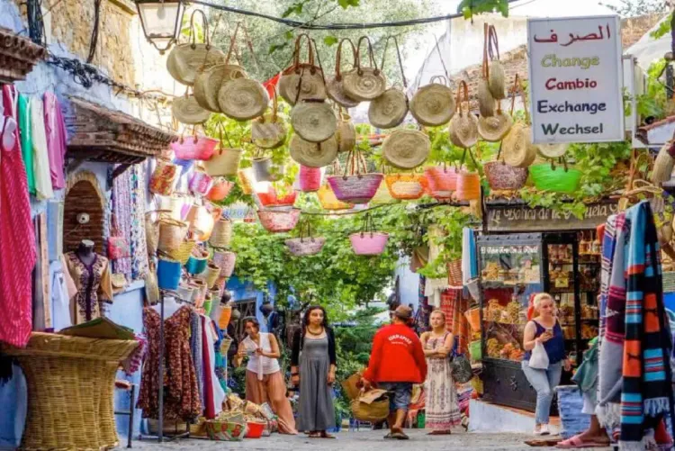 عائدات السياحة تبلغ 54 مليار درهم عند متم يونيو 2025