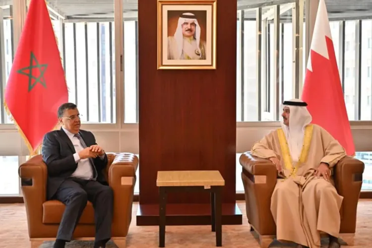 السيد عبد اللطيف وهبي يجتمع بوزير العدل والشؤون الإسلامية والأوقاف البحريني