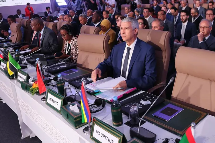 وزير الفلاحة يدعو إلى تكثيف الجهود لدعم البحث والابتكار