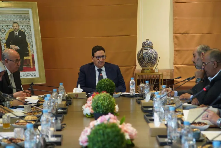 وزير النقل واللوجستيك يترأس اجتماعات لجنة القيادة مع مهنيي قطاع النقل الطرقي