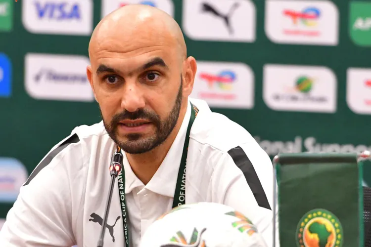 الكاف تلغي عقوبة إيقاف وليد الركراكي