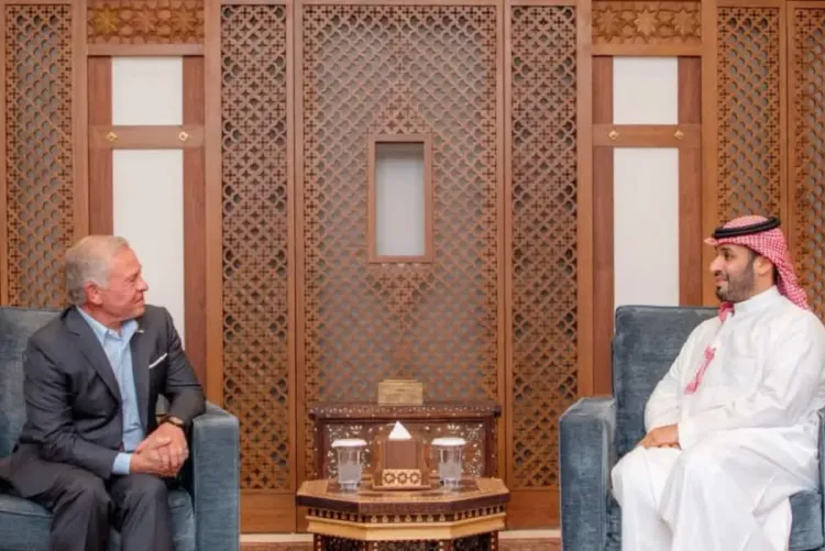 ولي العهد السعودي يجري مباحثات مع العاهل الأردني