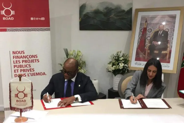 السيدة نادية فتاح توقع مذكرة تفاهم مع رئيس بنك غرب إفريقيا للتنمية بمراكش