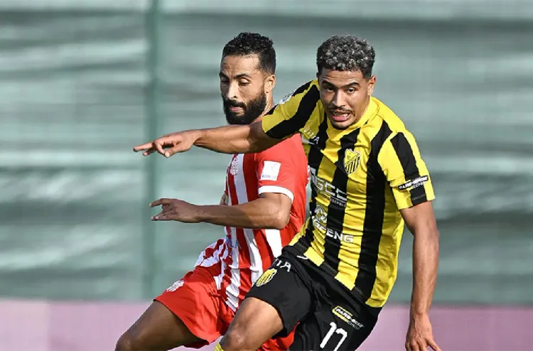 البطولة الوطنية الاحترافية "إنوي" (الدورة الثانية).. حسنية أكادير ينهزم أمام المغرب الفاسي 1-2